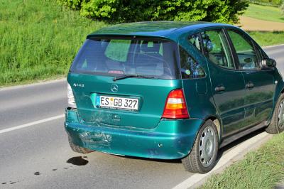 Kirchheim-Nabern: Vier leicht Verletzte nach Auffahrunfall